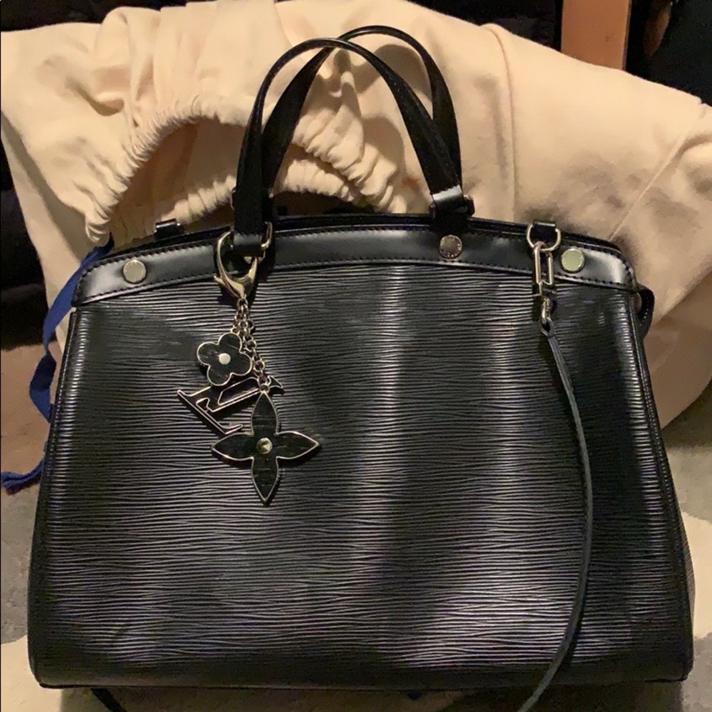 Louis Vuitton Brea MM Epi Bag